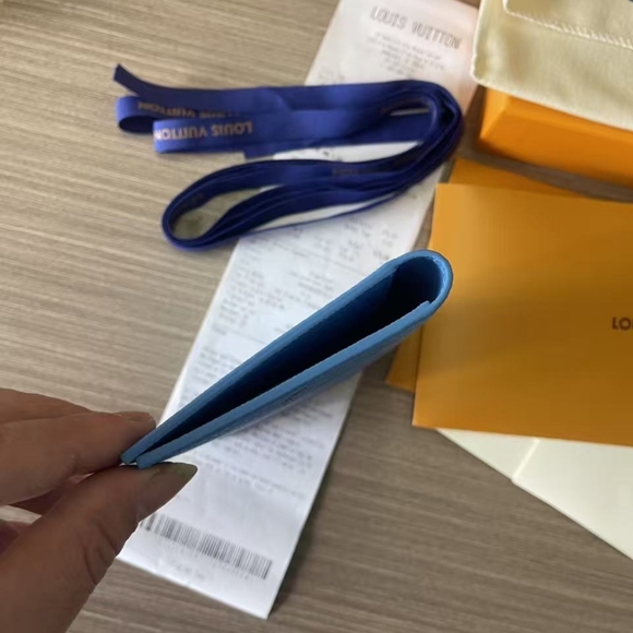 LV Louis Vuitton ‘Blue Lagoon’ Pocket Organizer - Picture 8 of 9